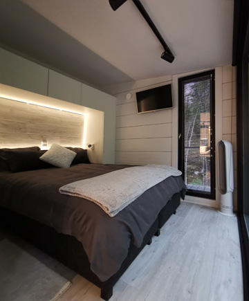 Comfortable bedroom in Villa Glass House